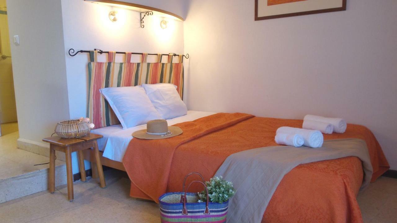 Hotel Vvf Luberon Provence Murs  Esterno foto